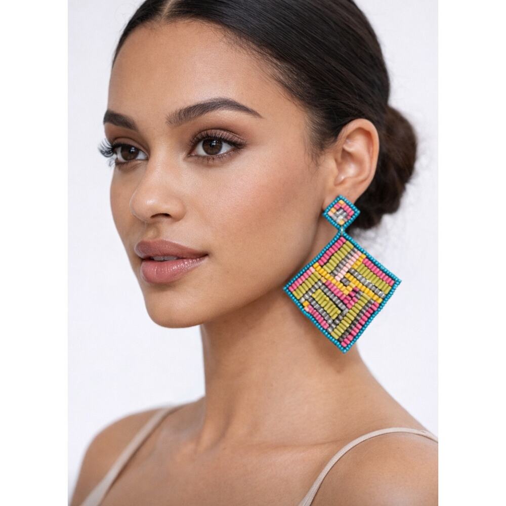 Kay Lee Colorful  Beaded Earrings New